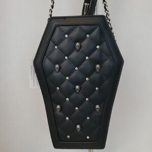 Claire's Skulls Quilted Coffin Crossbody Bag